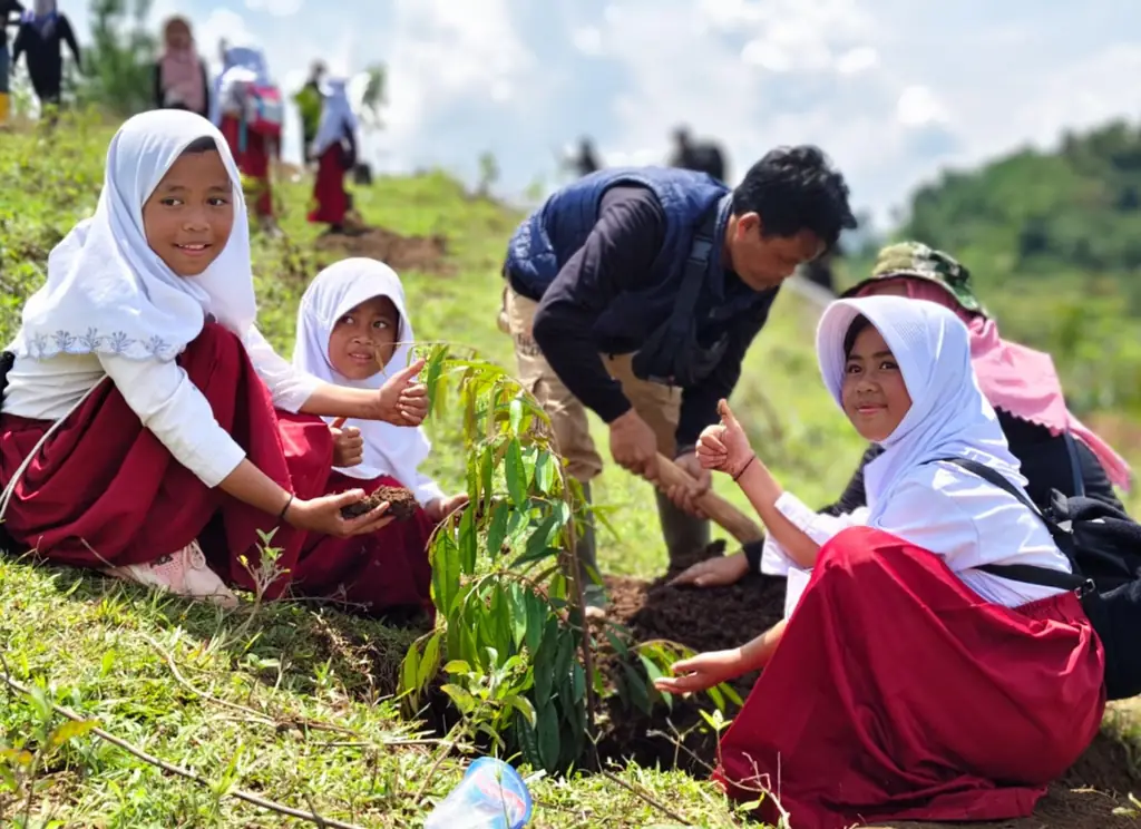 Telkom Luncurkan Program ESG 2024 sebagai Bagian Transformasi TelkomGroup